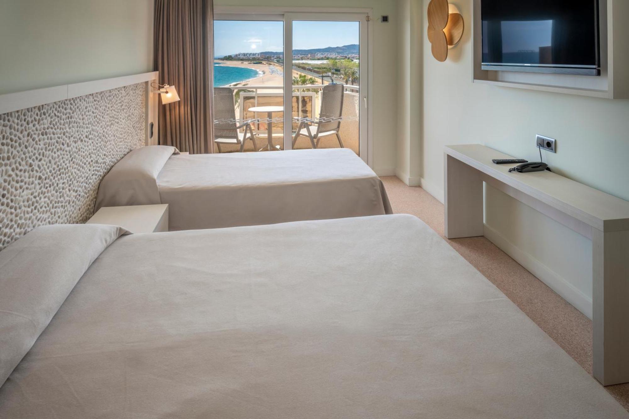 Caprici Beach Hotel&Spa Santa Susanna Exterior foto